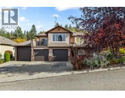 Bedroom - 3431 Camelback Drive, Kelowna, BC V1Z8A8 Photo 2