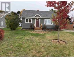 Bath (# pieces 1-6) - 248 South Drive, Summerside, PE C1N3Z1 Photo 4