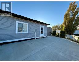 Bedroom - 106 7th Street W, Kindersley, SK S0L1S0 Photo 4