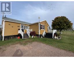 Living room - 4344 Route 152 Union Road, St Edward, PE C0B1Z0 Photo 2
