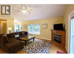 Dinette - 9928 Superior Street, Port Franks, ON N0M2L0 Photo 2