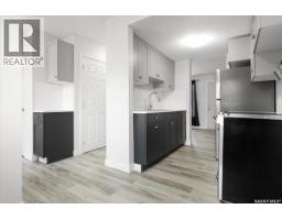 Living room - 3806 Castle Road, Regina, SK S4S6M7 Photo 4