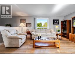 Laundry room - 1587 Oakwood, Lakeshore, ON N8L1C8 Photo 3