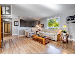 Storage - 1587 Oakwood, Lakeshore, ON N8L1C8 Photo 4