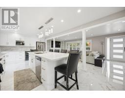 Sitting room - 10 Tyler Street, Clarington, ON L0B1J0 Photo 4