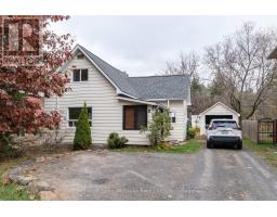 Bedroom - 4 Thunder Bridge Court S, Huntsville, ON P1H1M1 Photo 2