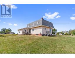 Mud room - 47 Harbour Road, Miminegash, PE C0B1S0 Photo 5