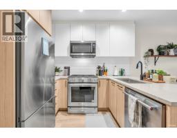 113 707 Como Lake Avenue, Coquitlam, BC V3J0J5 Photo 2