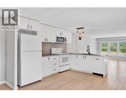 Primary Bedroom - 851 Old North Thompson Highway Unit 14, Clearwater, BC V0E1N2 Photo 4