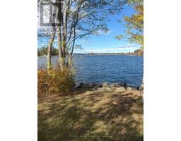Living room - 140 Fernwood Drive, Gravenhurst, ON P1P1P4 Photo 4