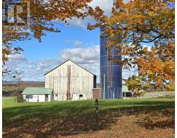Living room - 488297 30th Side Road, Mono, ON L0N1R0 Photo 3