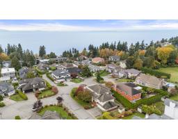 13395 14 Avenue, Surrey, BC V4A9B7 Photo 4