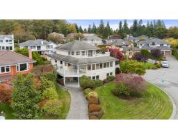 13395 14 Avenue, Surrey, BC V4A9B7 Photo 2