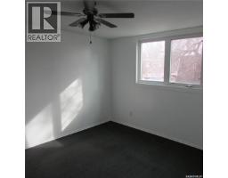 2pc Bathroom - 73 Spruceview Road, Regina, SK S4R0E1 Photo 3