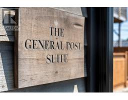 94 Main Street, Yarmouth, NS B5A1B4 Photo 2