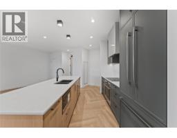 Bedroom - 3340 Lakeshore Drive Unit 414, Kelowna, BC V1W0H6 Photo 4