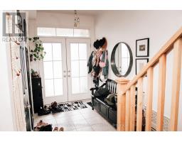 Living room - 8 Bailey Street, Collingwood, ON L9Y3V3 Photo 3