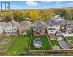 Living room - 383 Erie Avenue, Brantford, ON N3S0E6 Photo 4
