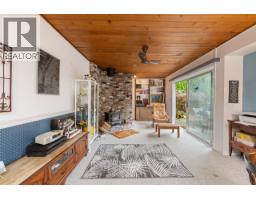 977 Belvedere Drive, North Vancouver, BC V7R2C2 Photo 4