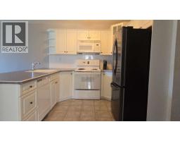 Kitchen - 5052 Riverview Road Unit 4013 A, Fairmont Hot Springs, BC V0B1L1 Photo 5