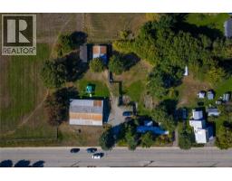Living room - 419 Edward Street, Revelstoke, BC V0E2S0 Photo 2