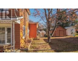 28 Paugh Lake Road, Madawaska Valley, ON K0J1B0 Photo 3