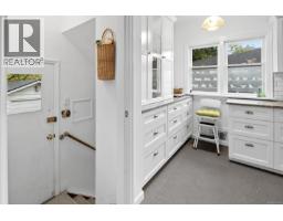 Kitchen - 416 Richmond Ave, Victoria, BC V8S3Y4 Photo 4