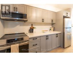 Primary Bedroom - 4 141 Ripley Court, Oakville, ON L6H1H2 Photo 4