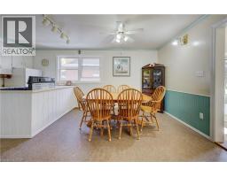 Primary Bedroom - 174 Union Street E, Waterloo, ON N2J1C7 Photo 4