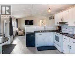 Bath (# pieces 1-6) - 10 Nouwens Drive, Saint John, NB E2M1P1 Photo 2