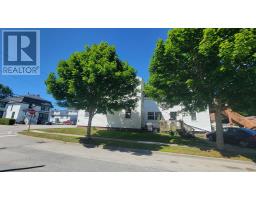 24 26 Parade Street, Yarmouth, NS B5A3A7 Photo 4