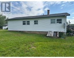 Bath (# pieces 1-6) - 6947 Highway 354, Noel Road, NS B0N1T0 Photo 3