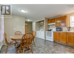 Bath (# pieces 1-6) - 94 Commission Street, Sandy Point, NS B0T1W0 Photo 3