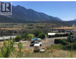233 Hillcrest Drive, Lillooet, BC V0K1V0 Photo 4