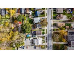 138 Courtland Avenue E, Kitchener, ON N2G2V1 Photo 3