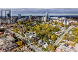 138 Courtland Avenue E, Kitchener, ON N2G2V1 Photo 4