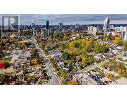 138 Courtland Avenue E, Kitchener, ON N2G2V1 Photo 5