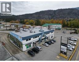 1815 Central Avenue, Grand Forks, BC V0H1H2 Photo 4