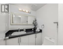 Kitchen - 810 1 Royal Orchard Boulevard, Markham, ON L3T3C2 Photo 3