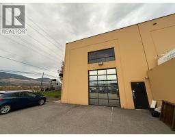 140 Commercial Drive Unit 111, Kelowna, BC V1X7X6 Photo 4
