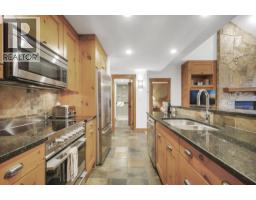 401 2202 Gondola Way, Whistler, BC V8E0M7 Photo 5