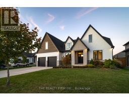 Bathroom - 2568 Lucas Avenue, Strathroycaradoc, ON N0L1W0 Photo 4