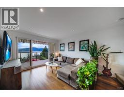 430 Crosscreek Road, Lions Bay, BC V0N2E0 Photo 2