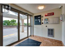 Kitchen - 710 30 Chapman Court, London North, ON N6G4Y4 Photo 3