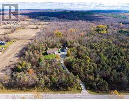 Family room - 395443 2 Concession, Chatsworth, ON N0H2V0 Photo 2