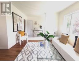 Dining room - 92 Earlton Road, Toronto, ON M1T2R6 Photo 4