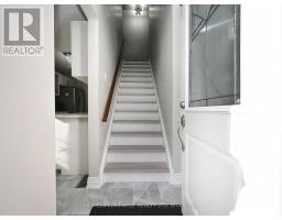 Primary Bedroom - 10 Grasspoint Square, Brampton, ON L6S2J2 Photo 4