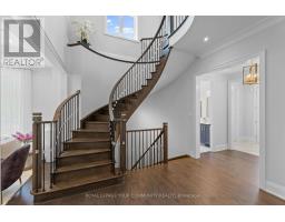 Eating area - 5 Phila Lane, Aurora, ON L4G4A1 Photo 5