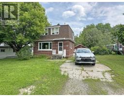 Dining room - 2 Stewart Ave, Red Rock, ON P0T2P0 Photo 4