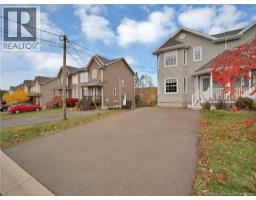 5pc Bathroom - 33 Chianti Street, Dieppe, NB E1A9C5 Photo 4